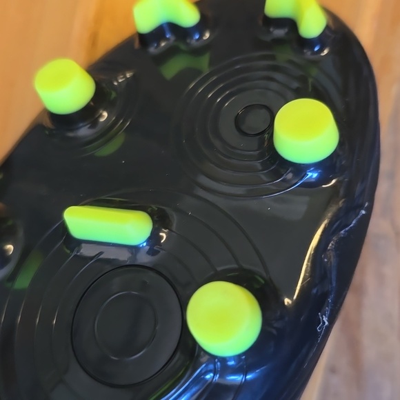 NIKE SPOT SHOES - Picture 5 of 9